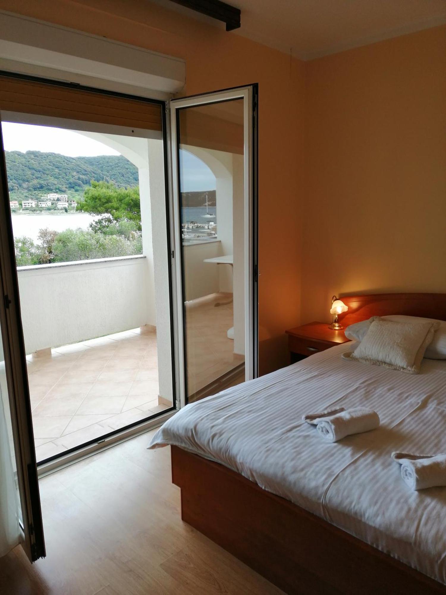 Apartmán Tomulic Jasna I Miljenko Supetarska Draga Exteriér fotografie