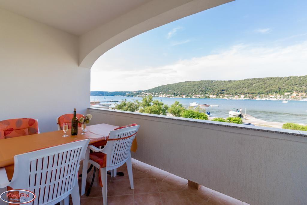 Apartmán Tomulic Jasna I Miljenko Supetarska Draga Exteriér fotografie